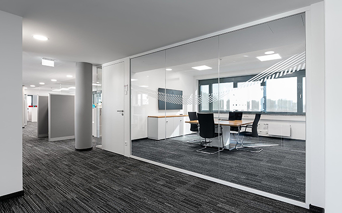 Latest company case about Siemens commercial building SlimFrame Glass Partition Project