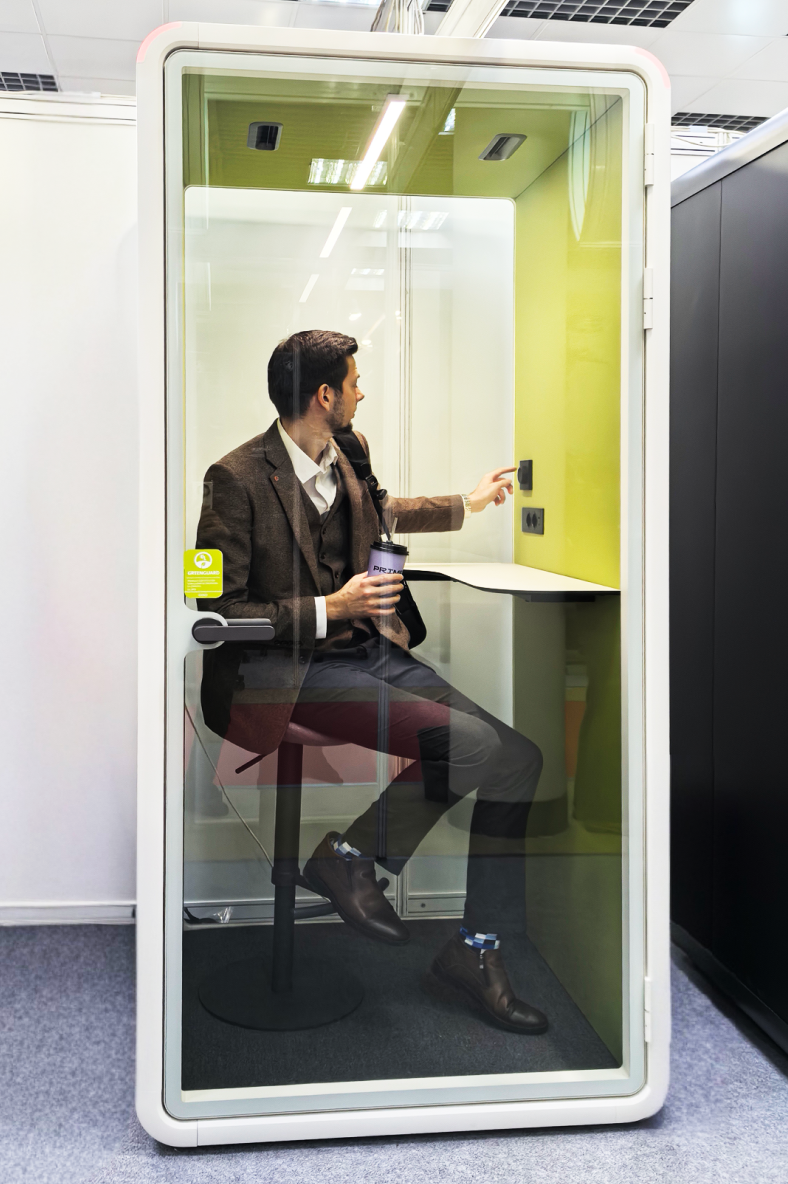 Latest company case about Single people soundproof pod : introduction to Model S