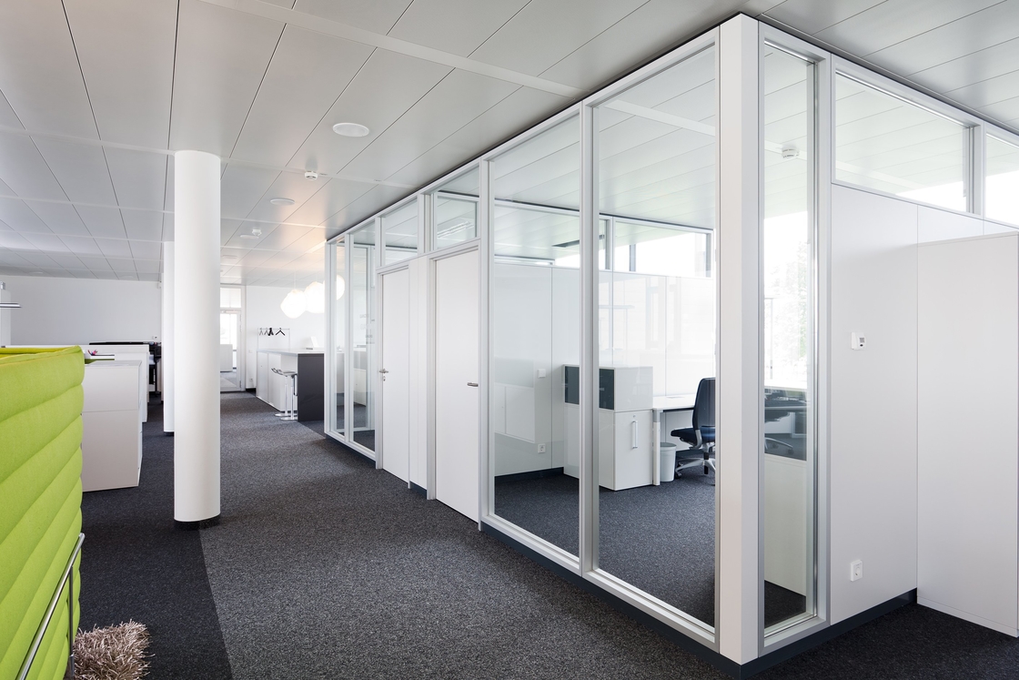 Single-Layer Glass Partition Wall - Aluminum Frame & Tempered Glass